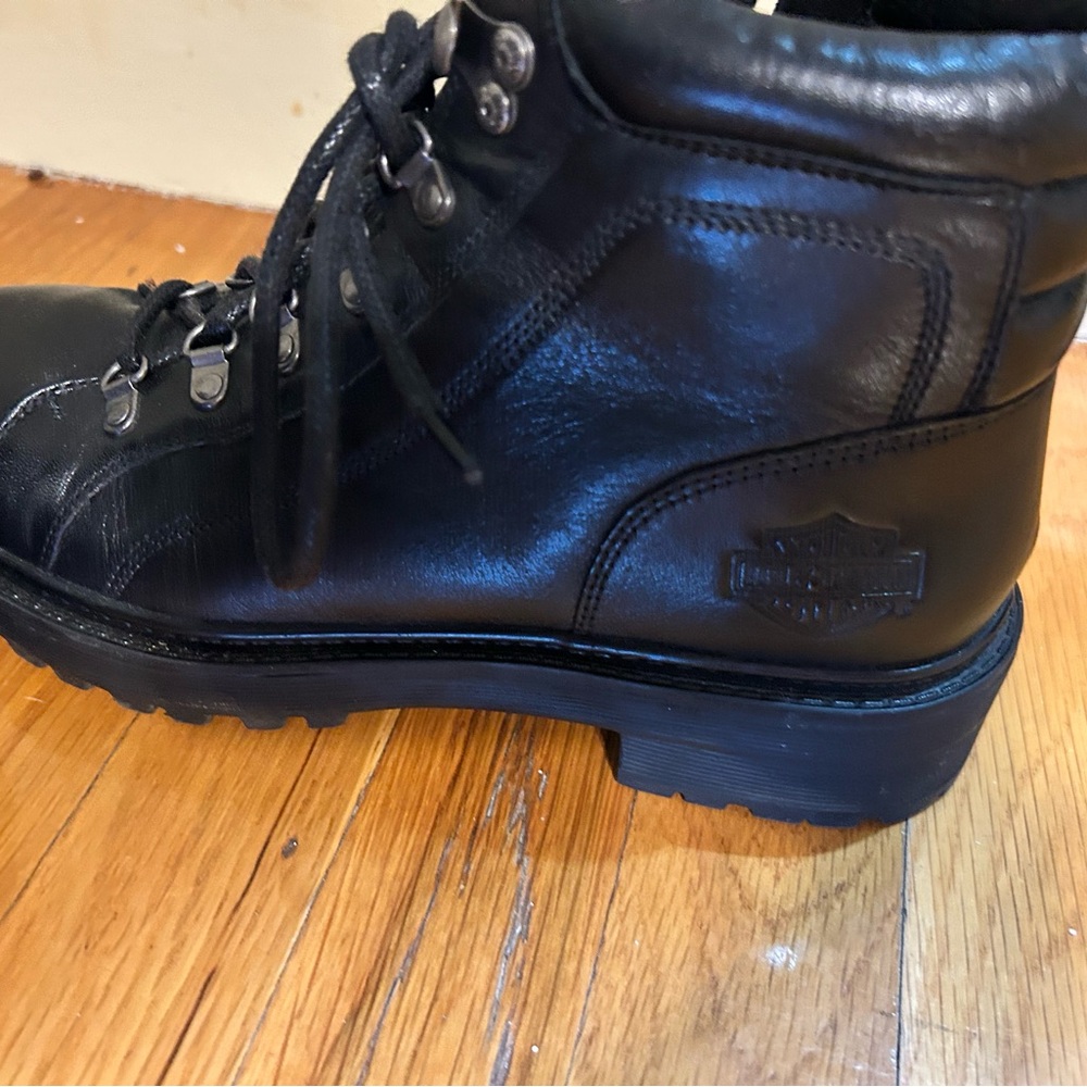 Black Leather Women’s  Boots - Picture 6 of 8
